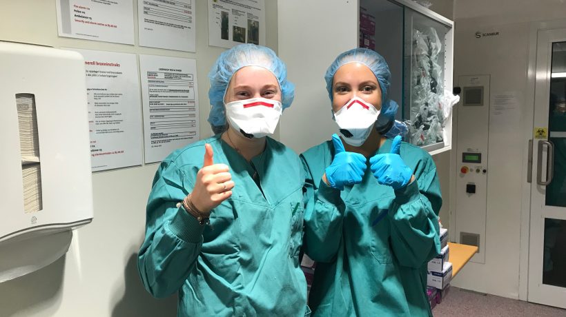 Emmy and Benedicte learned about research into neuroscience and how to use modern medical technology, such as CRISPR, when on work placement with researcher Marianne Fyhn and her colleagues at the University of Oslo. Photo: Monica Jenstad